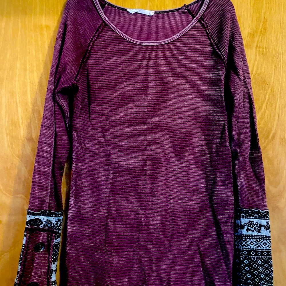 AMERKANABLE Long sleeve tee